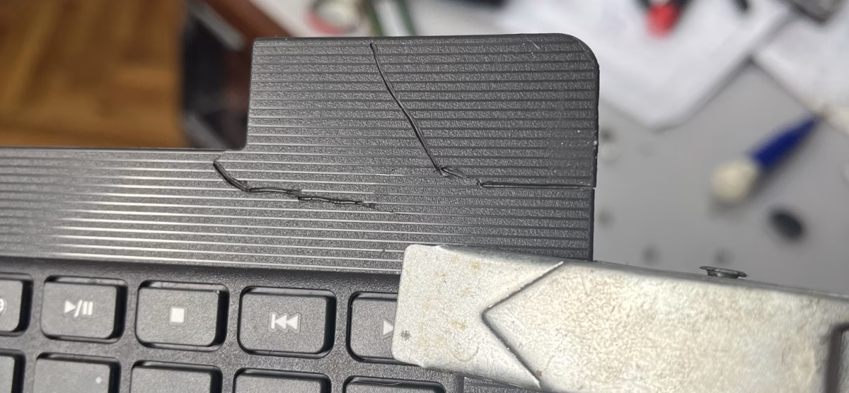 Kako popraviti oštećen laptop