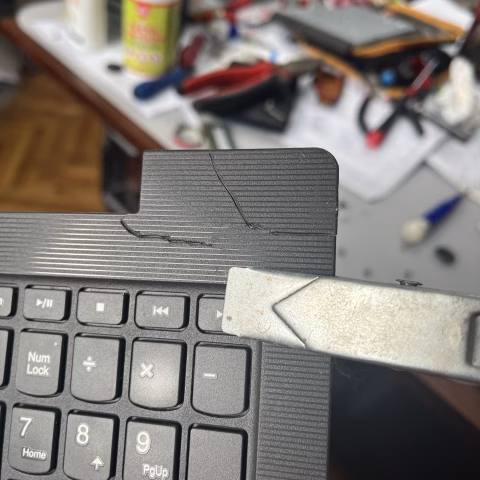 Kako popraviti oštećen laptop